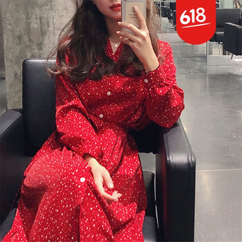 浪漫蕾絲長裙，女神的氣質(zhì)之選
