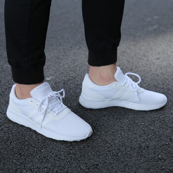 Adidas跑步鞋白色B74375 42