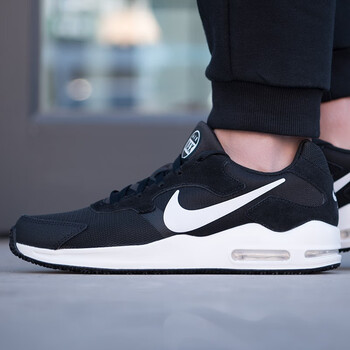 耐克（NIKE）跑步鞋916768-004 黑白/AIR MAX 