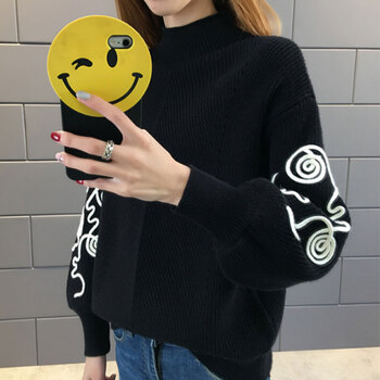 黑色粗毛衣