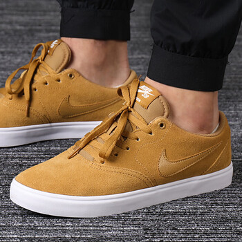 耐克（NIKE）板鞋黃色 843895-770 