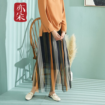 性感包臀半身裙，打造優(yōu)雅小仙女