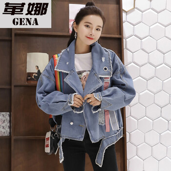 寬松外套，時(shí)尚潮流又減齡