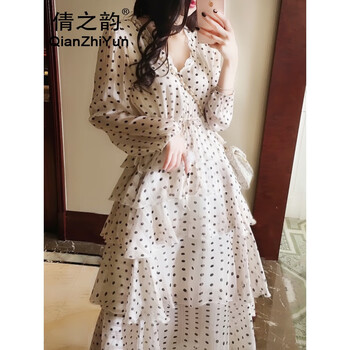 時(shí)尚小胸裙，優(yōu)雅女神