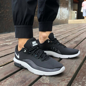 耐克（NIKE）跑步鞋AA7396-001潮流運(yùn)動(dòng) 39