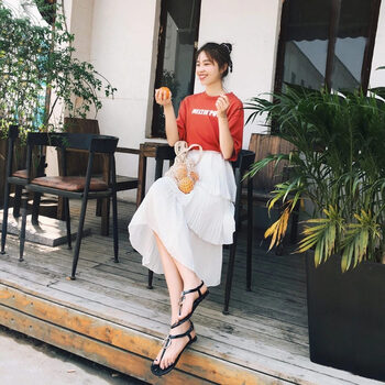 高腰短裙，打造元?dú)馍倥? title=