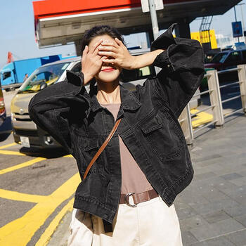 寬松短款?yuàn)A克，穿出你的少女心