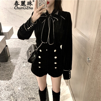減齡小白裙，打造性感女人味