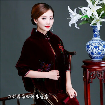 純色外套，微胖妹子的好搭檔