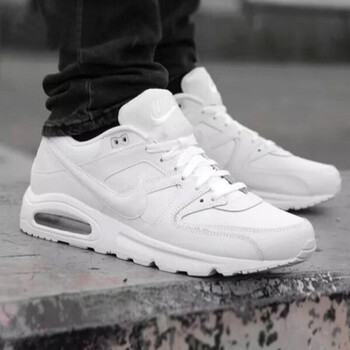 耐克（NIKE）跑步鞋749760-102 
