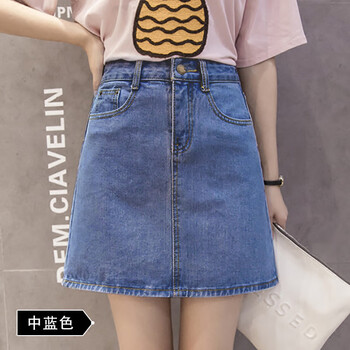 一字半身裙，讓你的美腿兩不誤