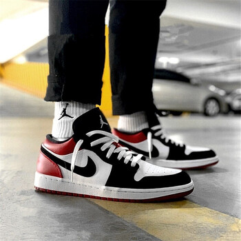 NIKE籃球鞋低幫黑腳趾 