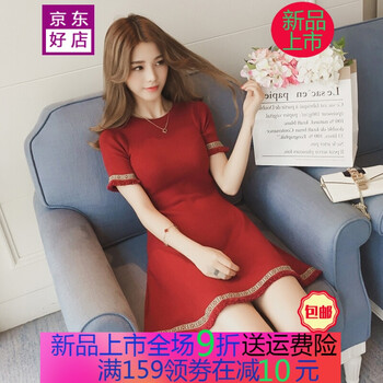 微胖女神，穿露肩連衣裙更吸睛