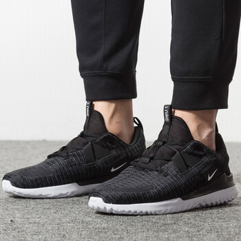 耐克（NIKE）跑步鞋AJ5903-001白/黑 