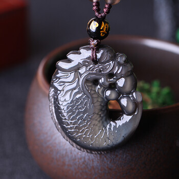 衣魚(yú)吊墜