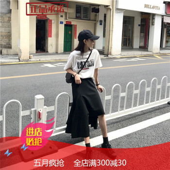 個(gè)性牛仔短裙，讓你的美上天