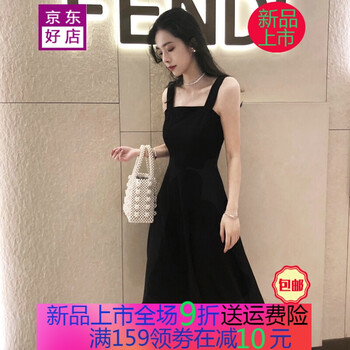 純色連衣裙，女神的性感之選