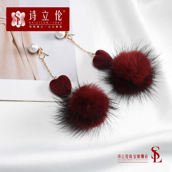 優(yōu)雅氣質(zhì)，精致耳釘打造知性女神