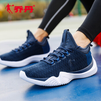 炫酷籃球戰(zhàn)靴，讓你變身追風(fēng)少年