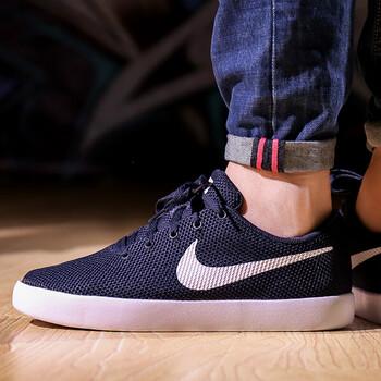 耐克（NIKE）板鞋819810-410  40.5