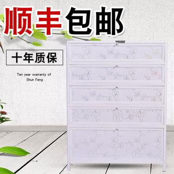 簡約收納架，讓衣物變得更整潔