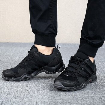 阿迪達(dá)斯（Adidas）跑步鞋CM7725 黑色 39