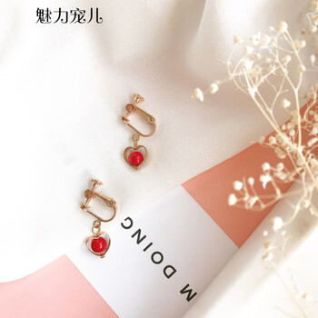 心形吊墜耳環(huán)