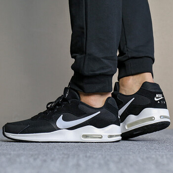 耐克（NIKE）跑步鞋2017冬季新款916768-004 41
