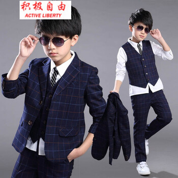 男孩格子褲