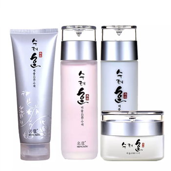 名蔻洗面膏