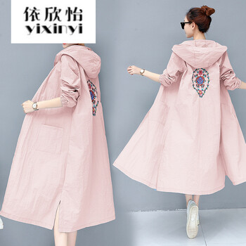 依欣怡（Yixinyi） 連帽 長(zhǎng)袖 女 短外套 紐扣，明線裝飾