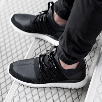 阿迪達(dá)斯（Adidas）跑步鞋黑武士AQ6723 