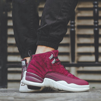 耐克（NIKE）籃球鞋AJ12波爾多酒紅130690-617 