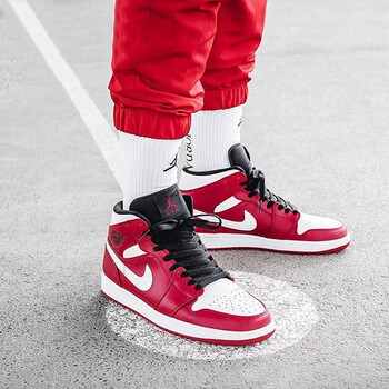 耐克（NIKE）籃球鞋AJ1小芝加哥男女 