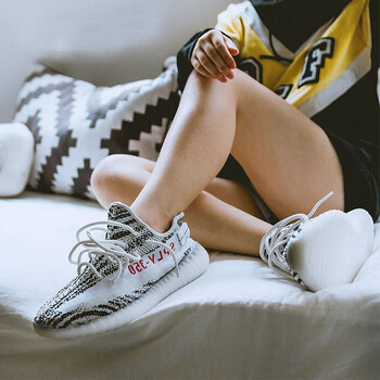 阿迪達(dá)斯（Adidas）跑步鞋斑馬CP9654 