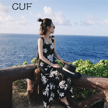 CUF 碎花 露背 連衣裙