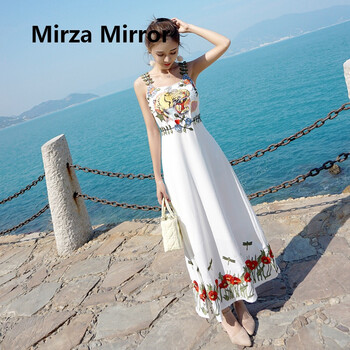 蜜莎蜜拉（Mirza Mirror） 植物花卉，純色，碎花 刺繡，露肩，背帶，露背，立體裝飾 連衣裙
