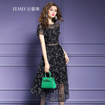 法曼麗（FEMLY） 碎花 鏤空，紗網(wǎng) 連衣裙