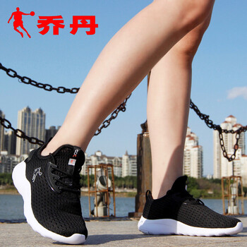 喬丹跑步鞋XM2680302黑色/白色 35，36，37，38，39，40，36.5，35.5