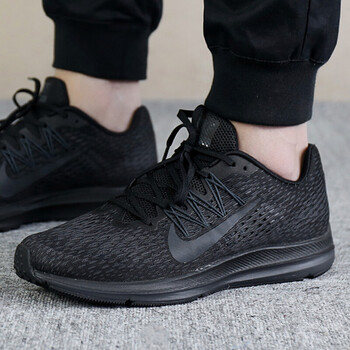 耐克（NIKE）跑步鞋黑色主推AA7406-002休閑跑步 39