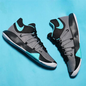 耐克（NIKE）籃球鞋2017年冬款921540-004 41