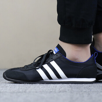 阿迪達(dá)斯（Adidas）跑步鞋DB0462   