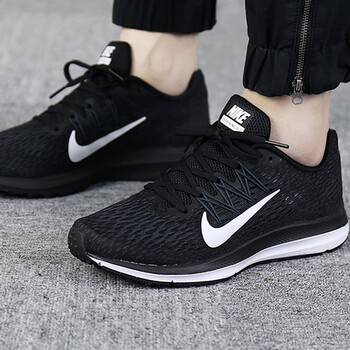 耐克（NIKE）跑步鞋AA7414-001 