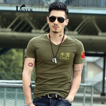 UYUK 短袖 男士T恤 V領(lǐng)胸前中國綠色 XL，L，XXL，M