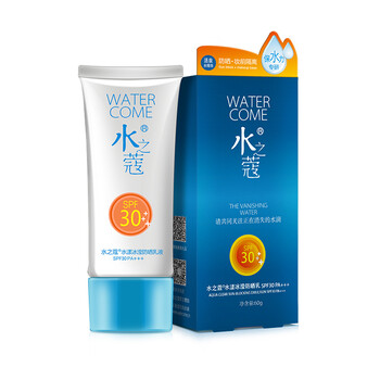 輕薄防曬噴霧，讓肌膚更有水