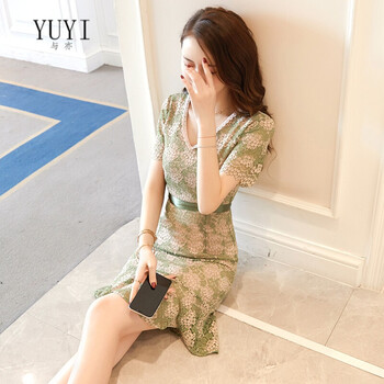 與亦（YUYI） 碎花 繡花，荷葉邊，拼接，鏤空，蕾絲 連衣裙