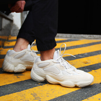 阿迪達(dá)斯（Adidas）跑步鞋DB2908（初代灰） 