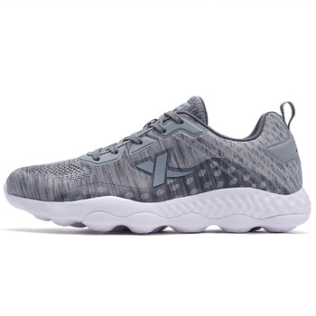 系帶透氣跑鞋，舒適又健康