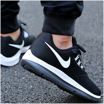 耐克（NIKE）跑步鞋898466-001 40
