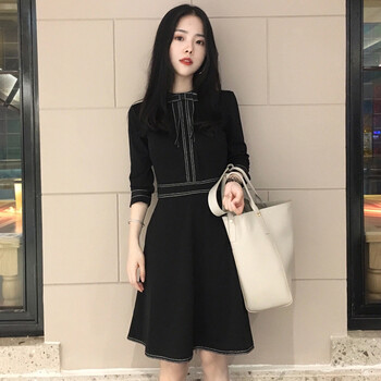學(xué)生小黑裙